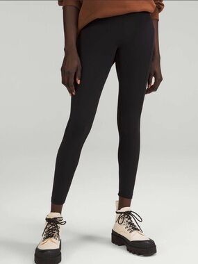 Lululemon Women’s Black Align High-Rise Pant with Pockets 25" | Size 4